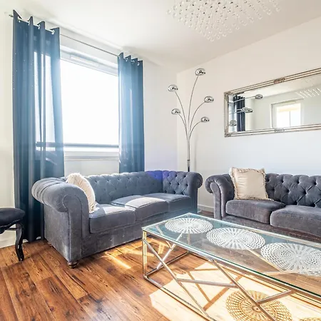 Kaskada Parking & Balcony By Axel