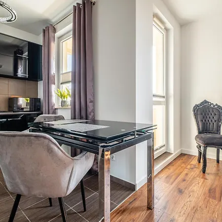 شقة Kaskada Parking & Balcony By Axel